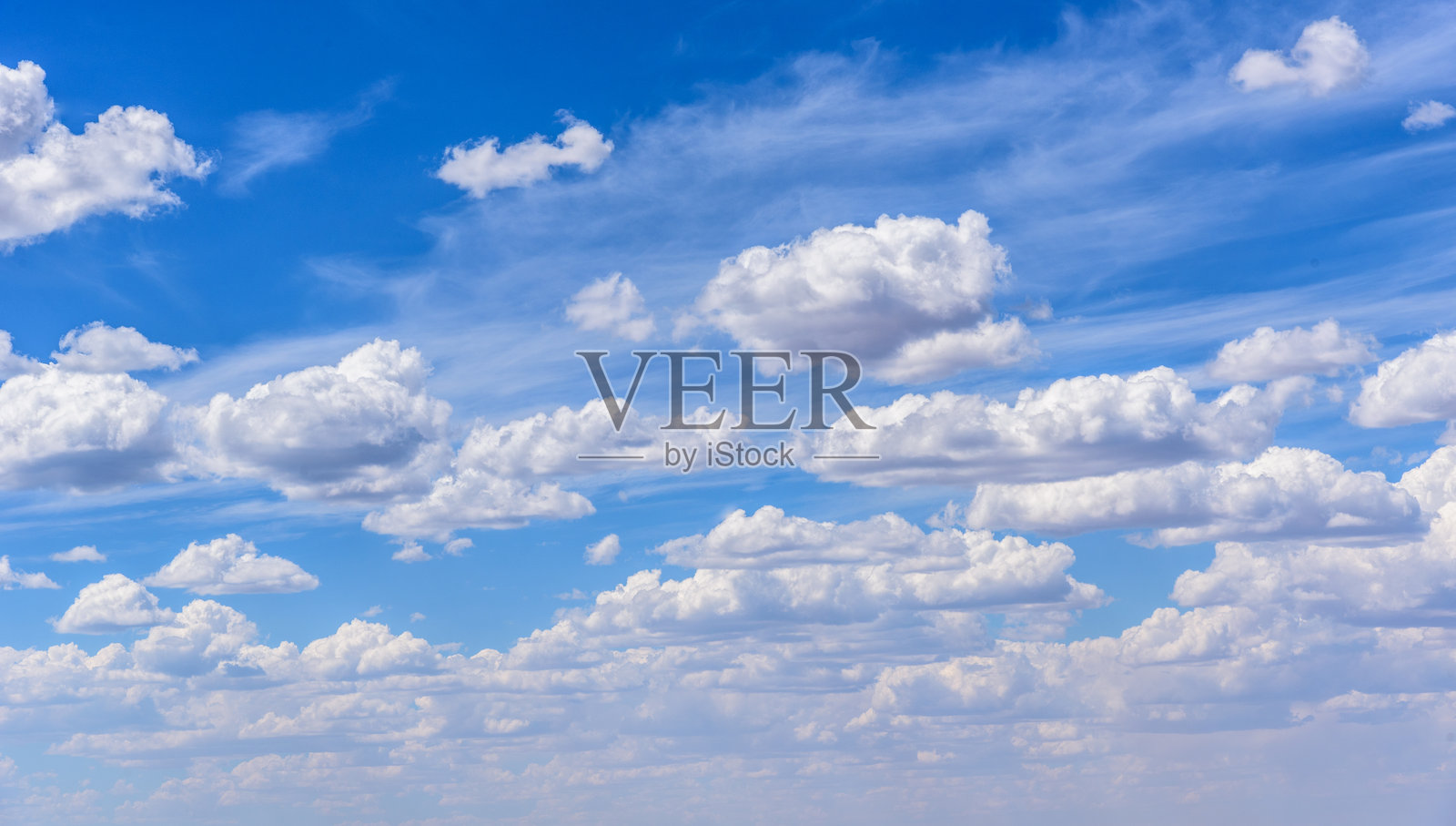 蓝天中的积云照片摄影图片