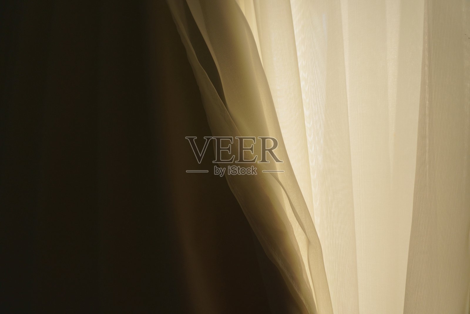 晨光下的窗帘照片摄影图片