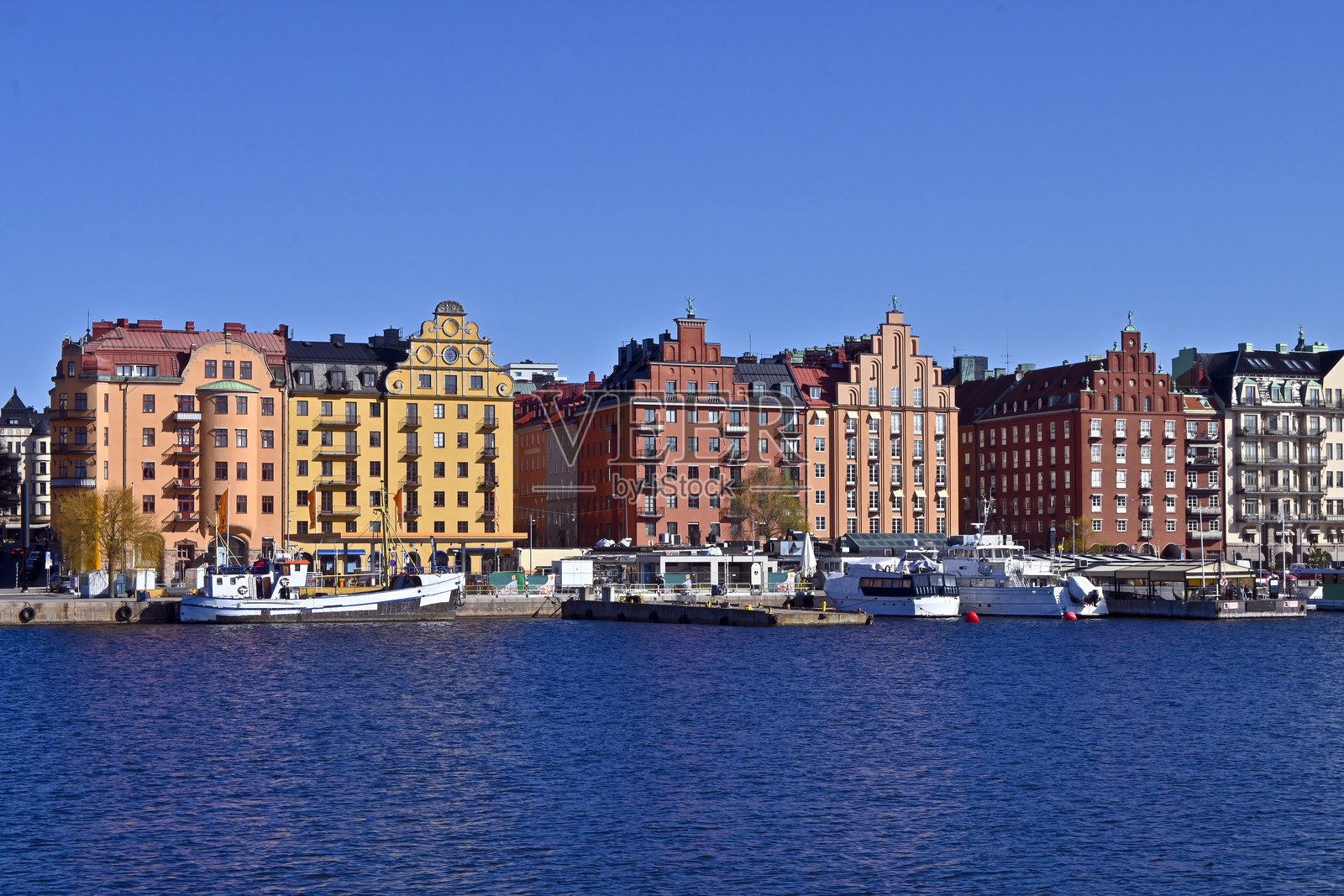 斯德哥尔摩老城城市天际线。照片摄影图片
