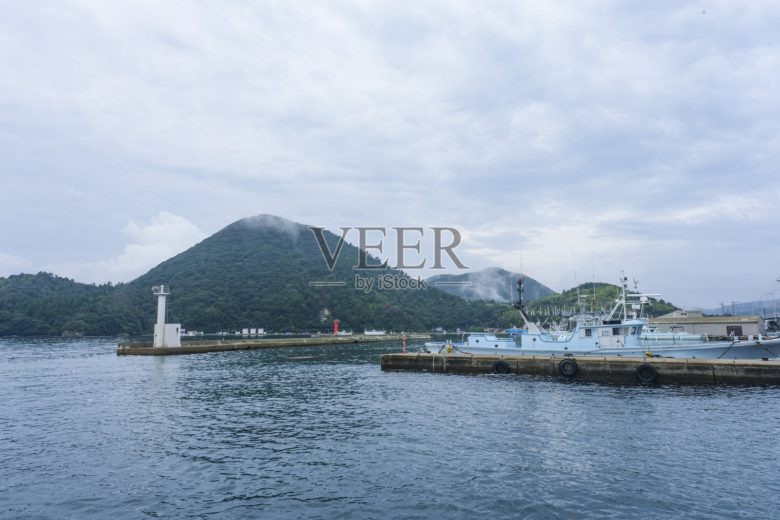 冲绳岛的渔业基地照片摄影图片