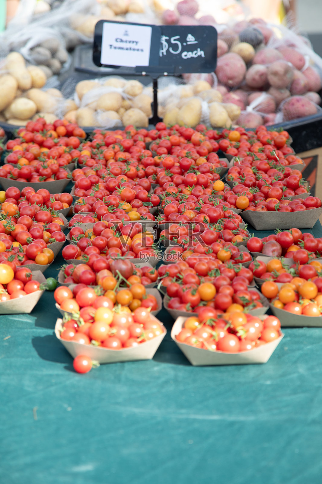博伊西农贸市场樱桃番茄(竖图)照片摄影图片