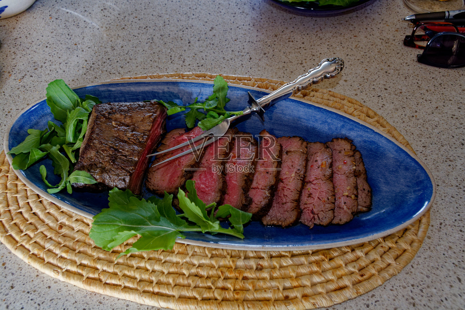 珍贵的烤牛肉照片摄影图片