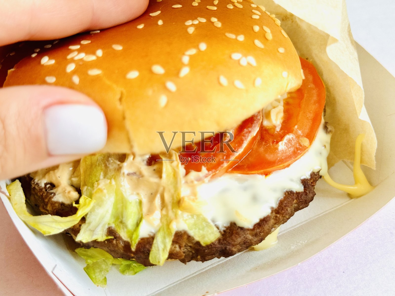 盒子里面的汉堡照片摄影图片