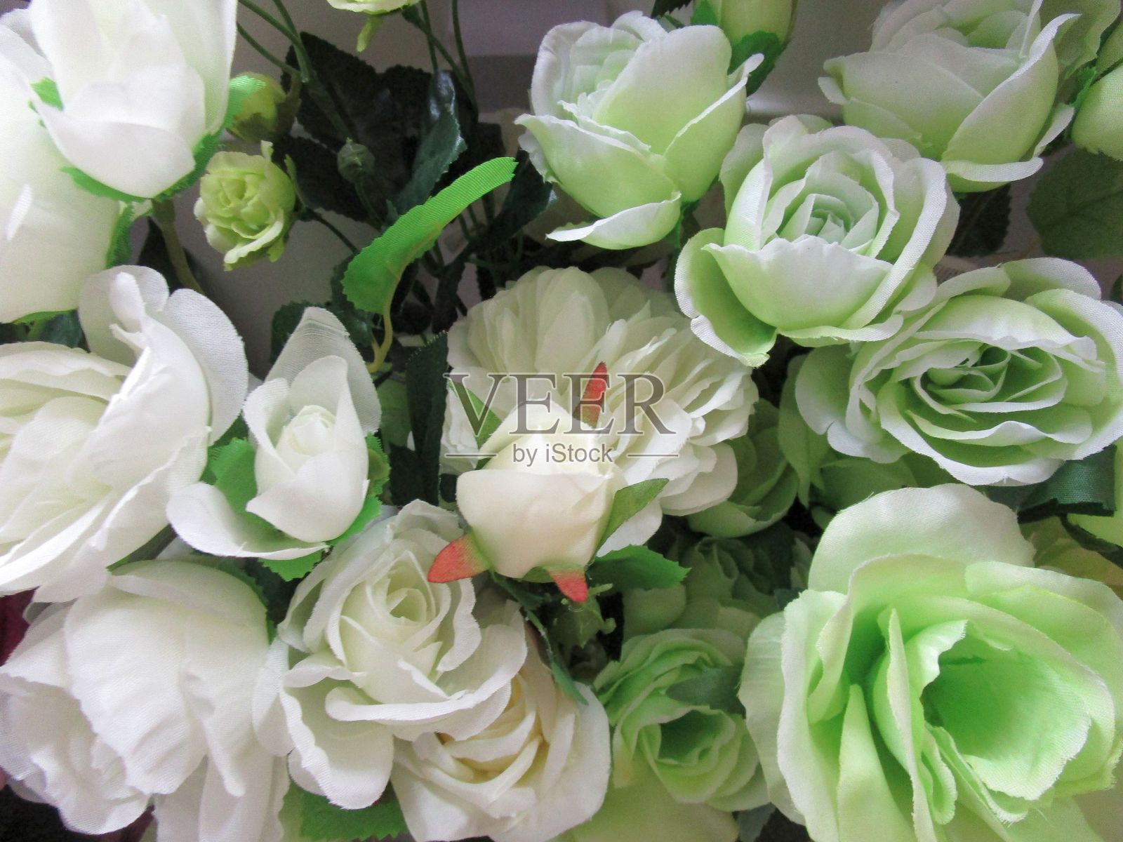 五彩缤纷的人造花束照片摄影图片