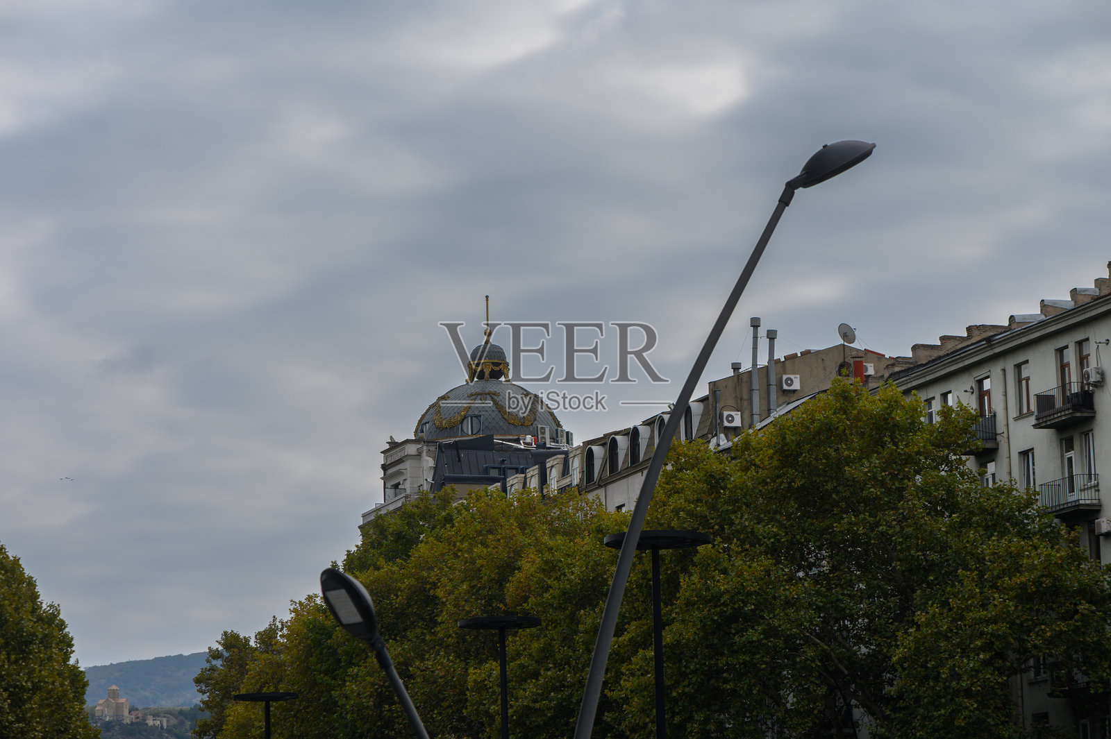 2025年秋季第比利斯老城景观照片摄影图片