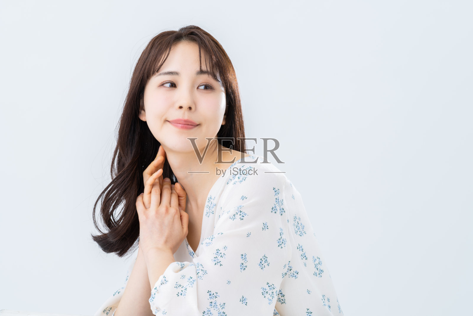 年轻女性的头发护理照片摄影图片