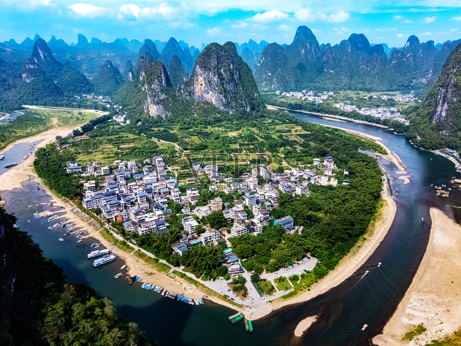 中国兴坪古镇漓江风光照片摄影图片