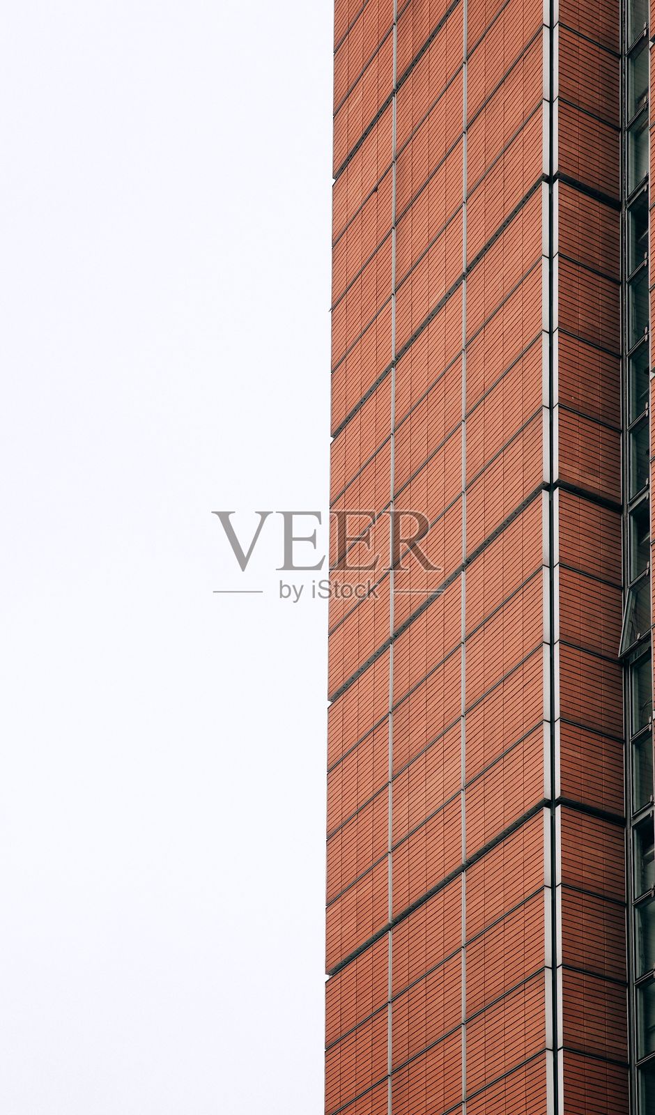 红砖建筑的极简主义建筑。照片摄影图片