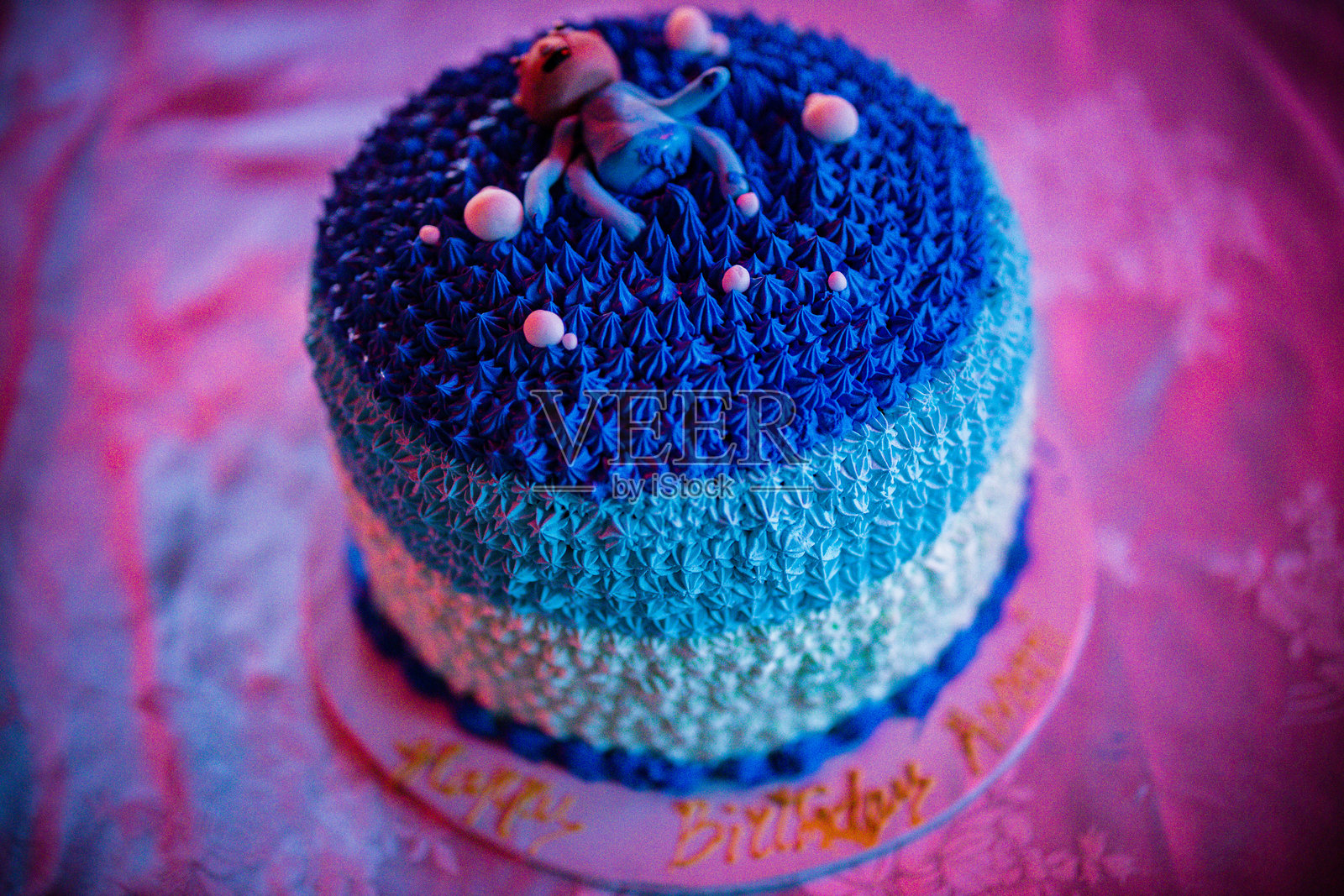 肯尼亚东非的婚礼蛋糕布置生日细节美味可口照片摄影图片