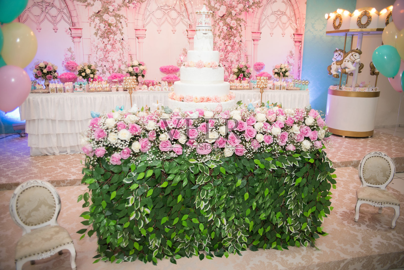 婴儿和儿童生日派对装饰品合集照片摄影图片