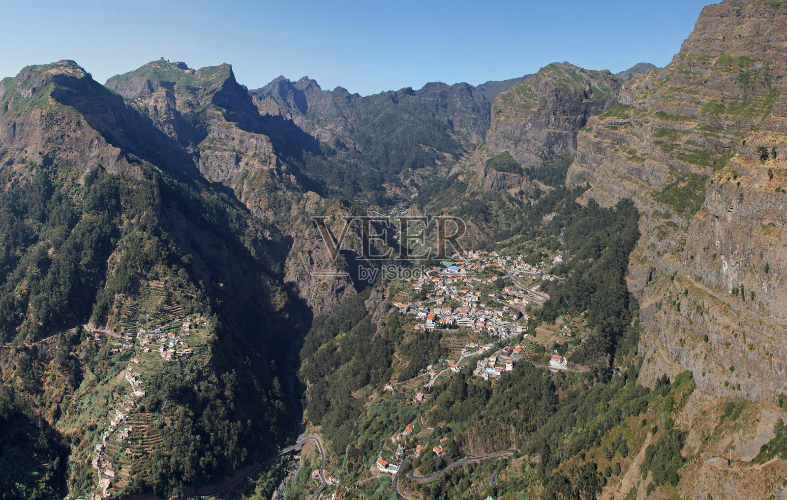 修女谷,库拉尔达斯弗雷拉斯,马德拉,葡萄牙照片摄影图片