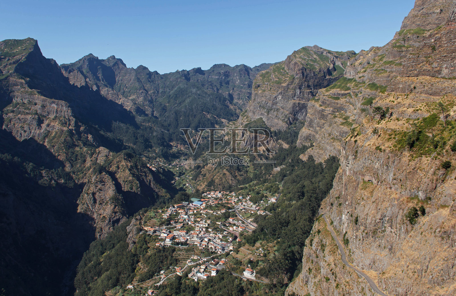 修女谷,库拉尔达斯弗雷拉斯,马德拉,葡萄牙照片摄影图片