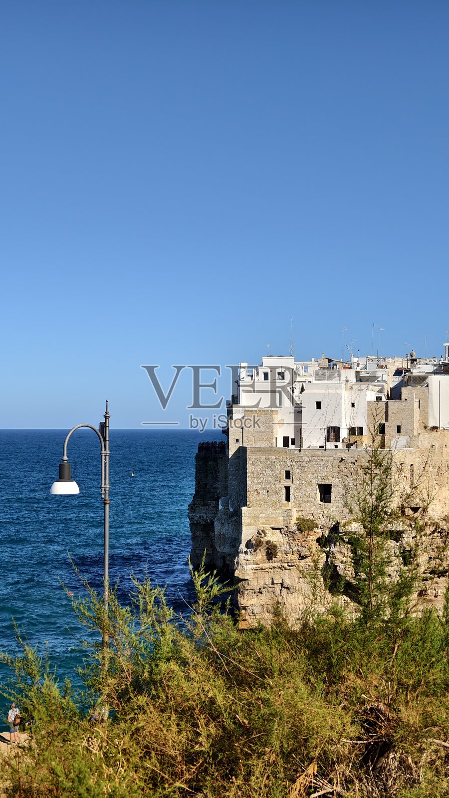 波利尼亚诺阿马雷——石头与海的交汇处照片摄影图片