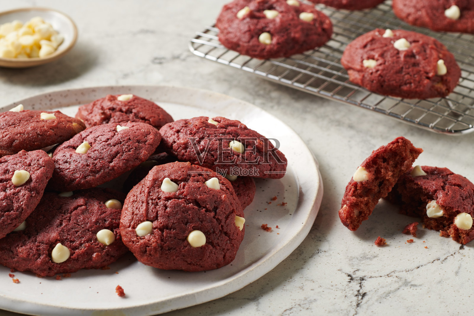 红丝绒饼干照片摄影图片