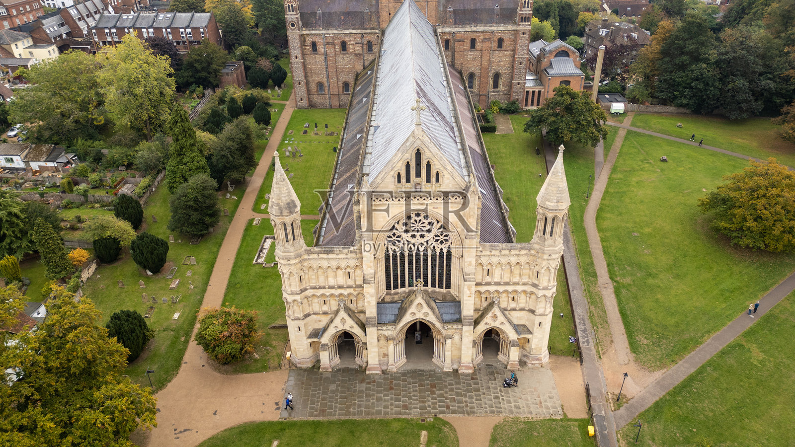 圣奥尔本斯大教堂,英国,历史建筑的航拍无人机视角照片摄影图片