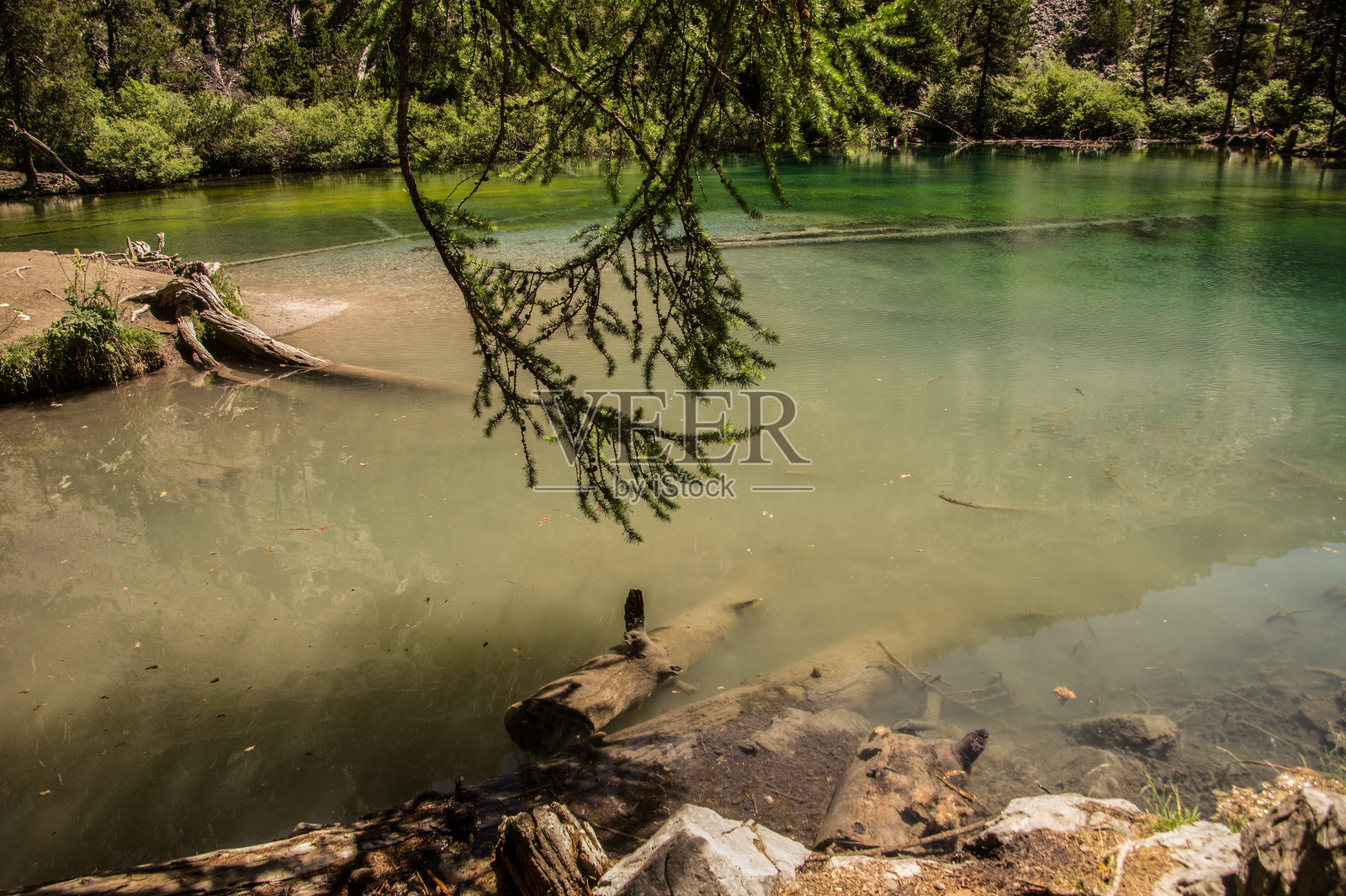 克拉雷谷,内瓦什,上阿尔卑斯省照片摄影图片