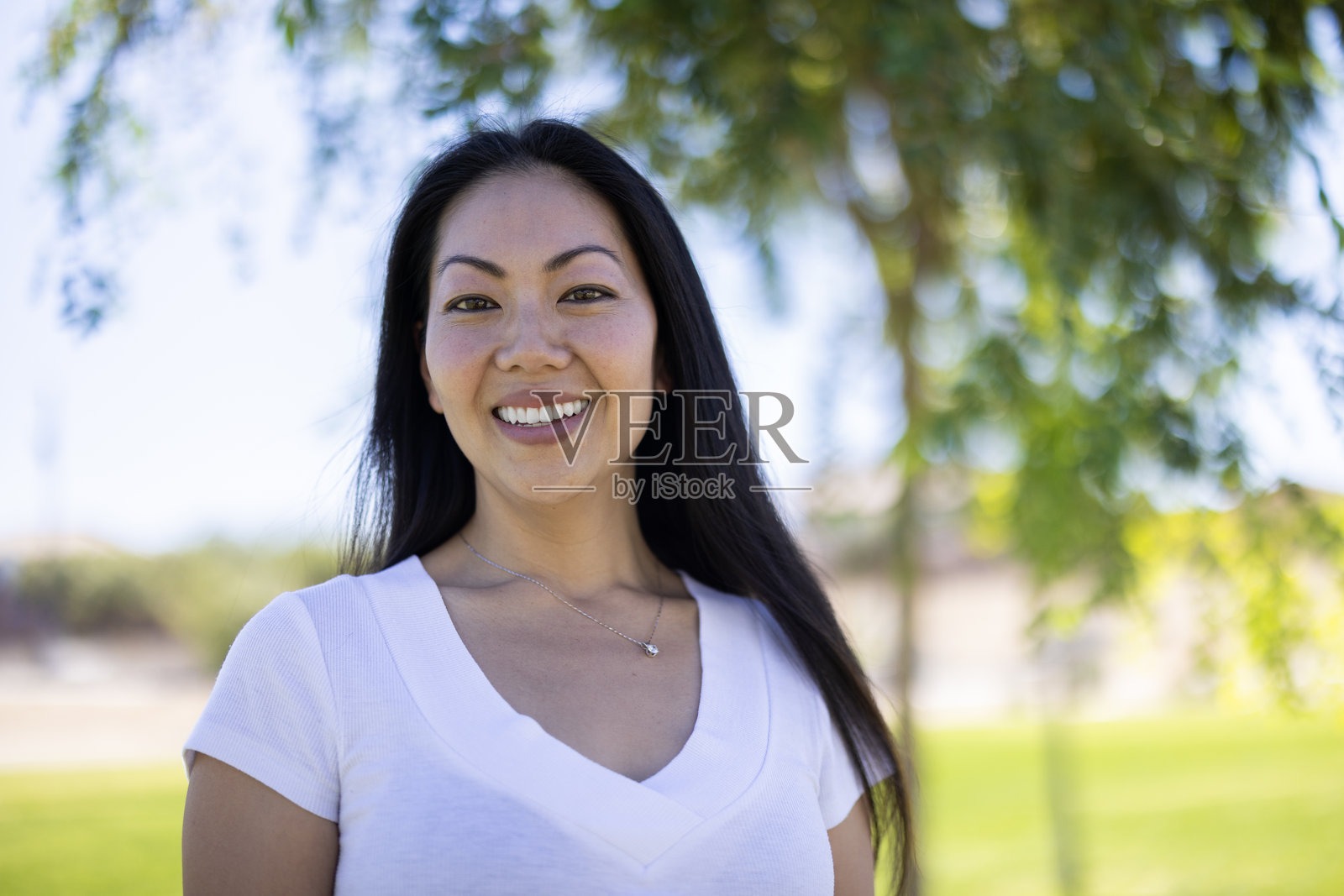 户外肖像照片摄影图片