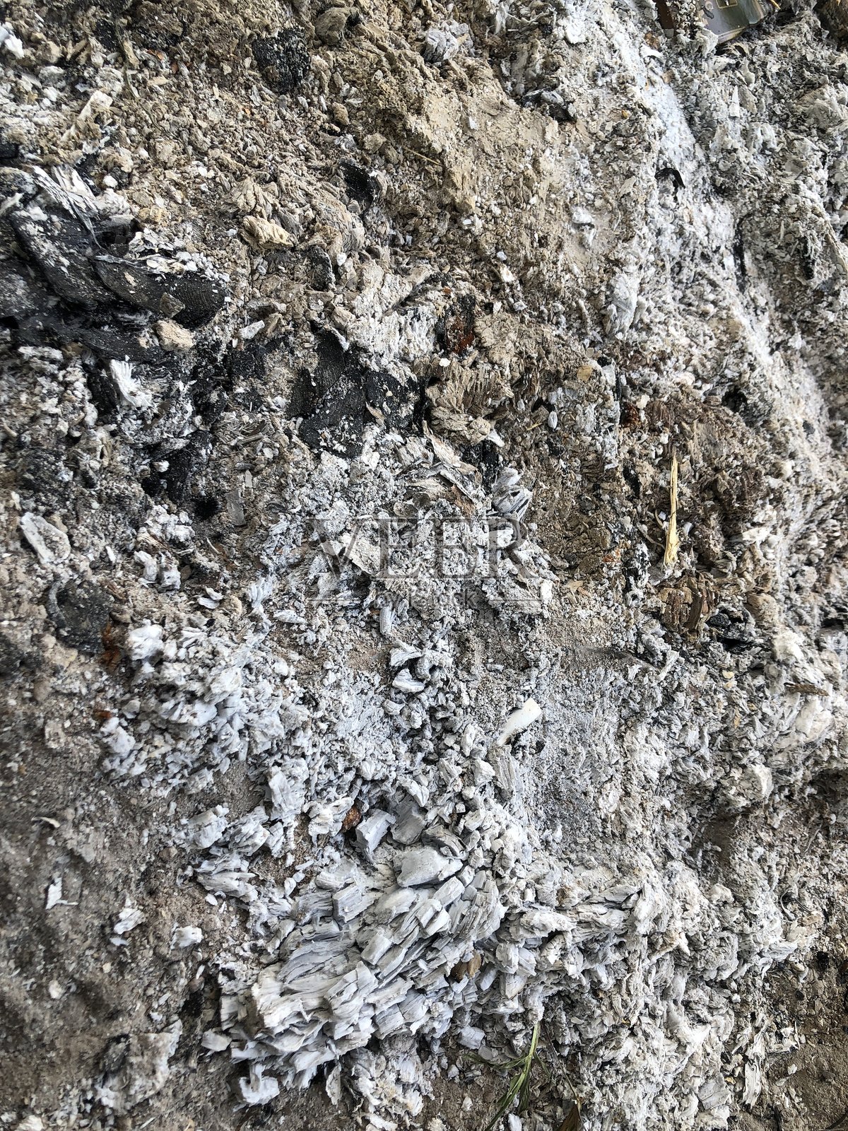 一堆灰烬的特写视图照片摄影图片