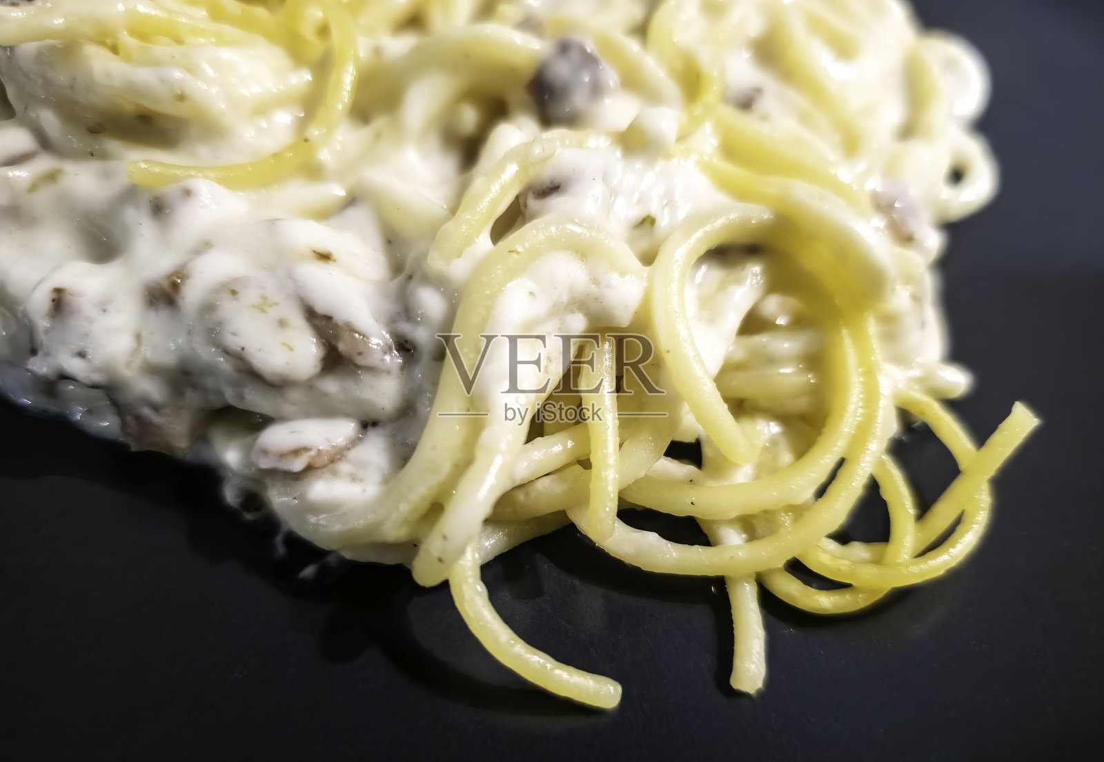奶油培根意面照片摄影图片