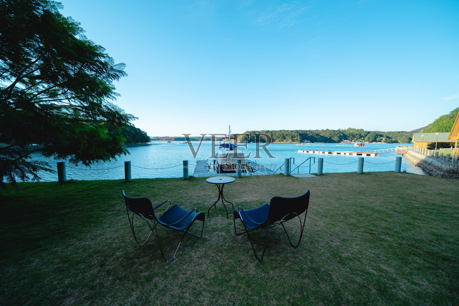 从贤岛看到的清晨大海照片摄影图片