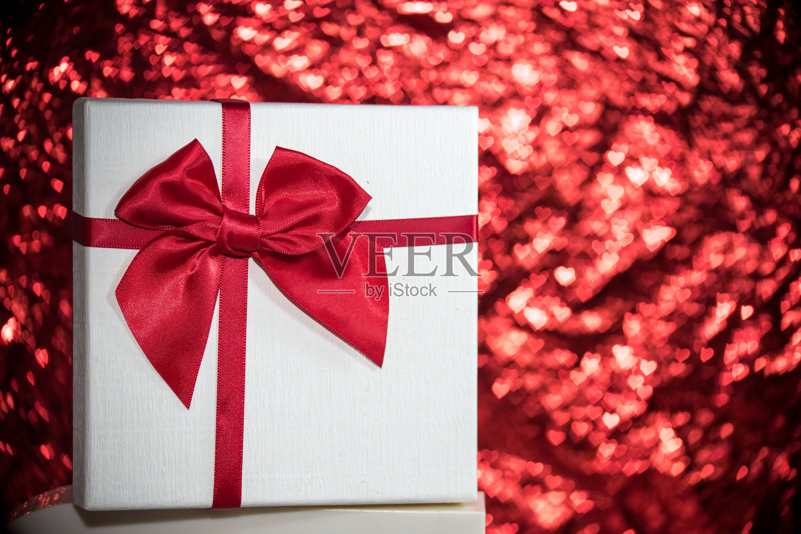 圣诞礼物虚化背景照片摄影图片