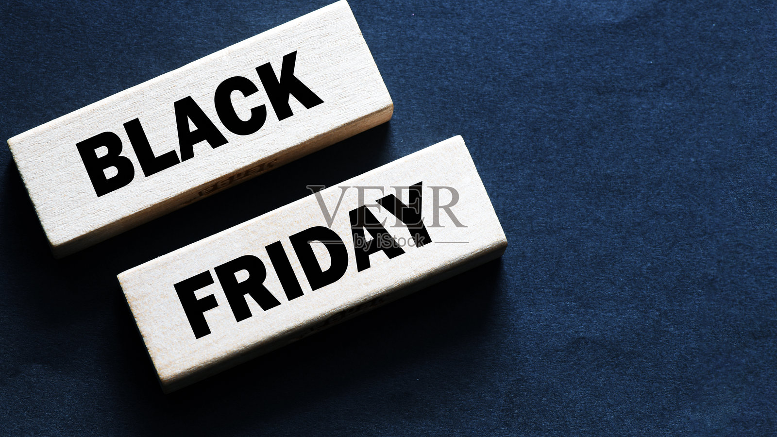 黑色星期五。商店促销和打折季。照片摄影图片