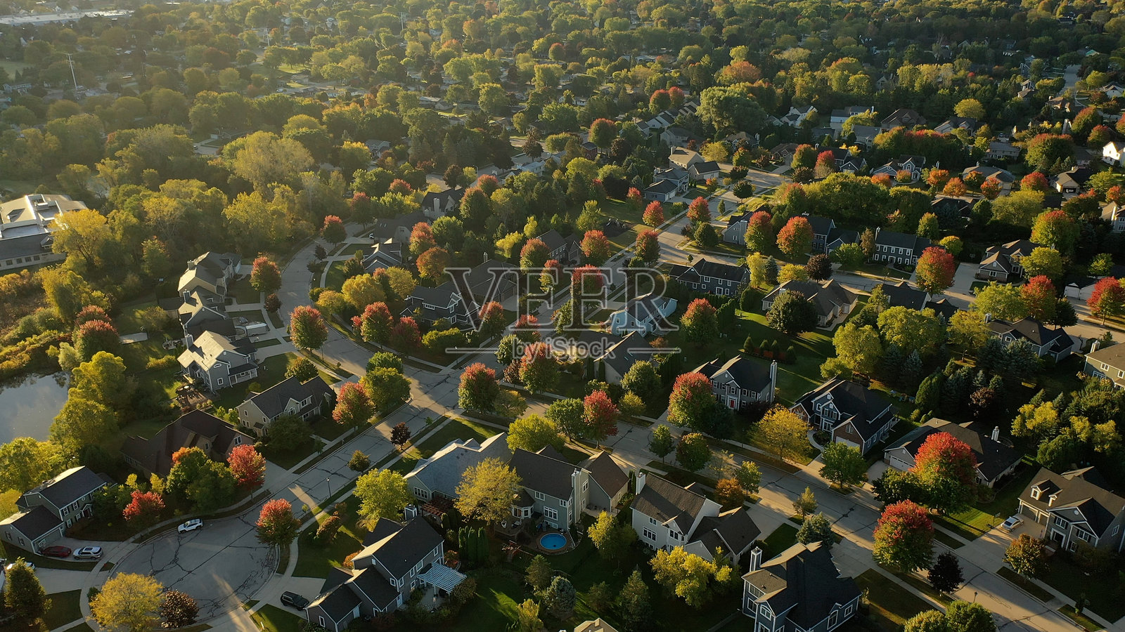美国中西部秋季景象,俯瞰美国郊区住宅,小镇风貌照片摄影图片