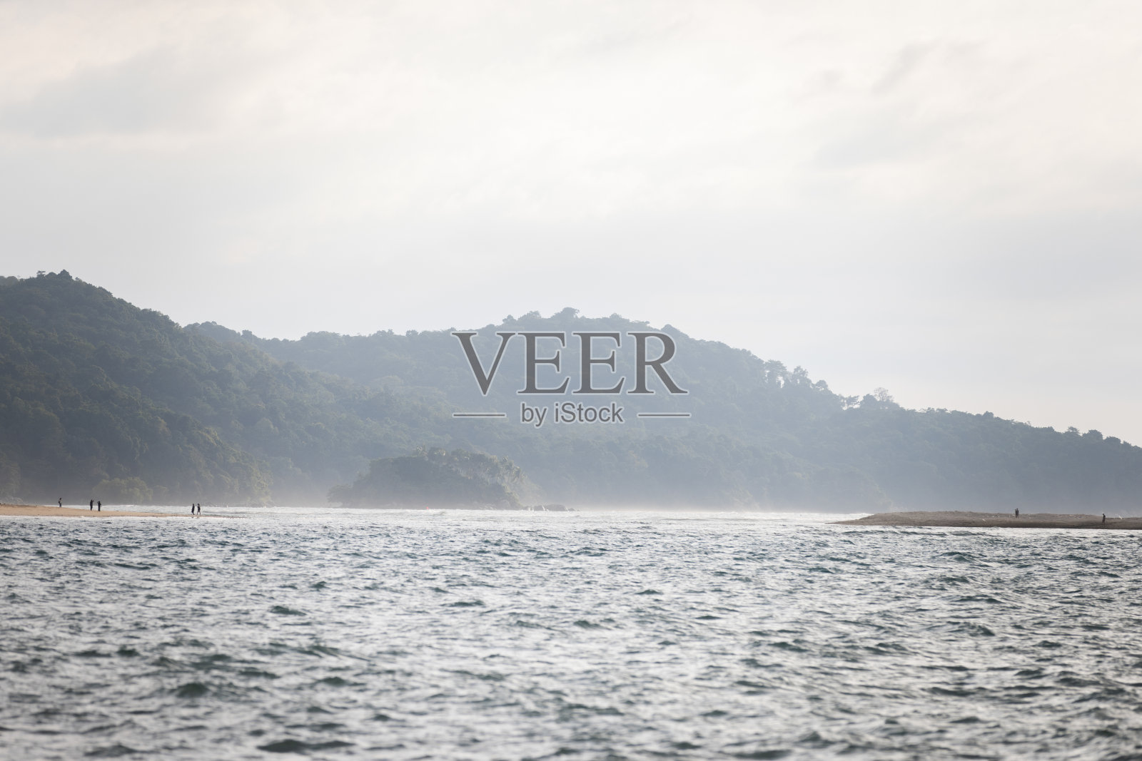 日落时分的热带岛屿风光照片摄影图片