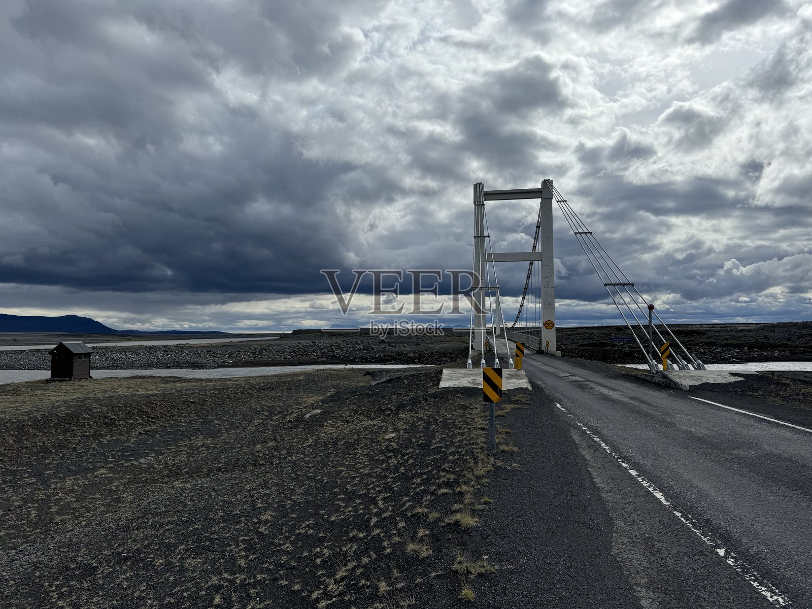 菲约德劳萨河上的桥梁照片摄影图片