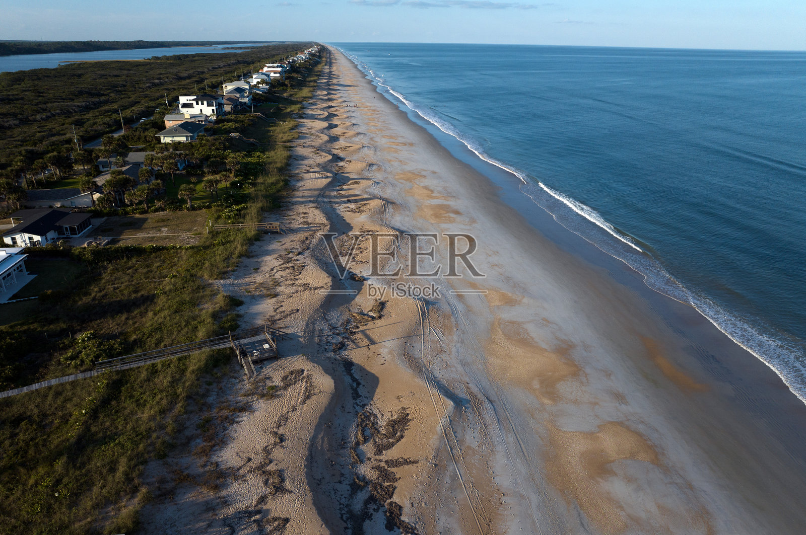 大西洋上的日出照片摄影图片