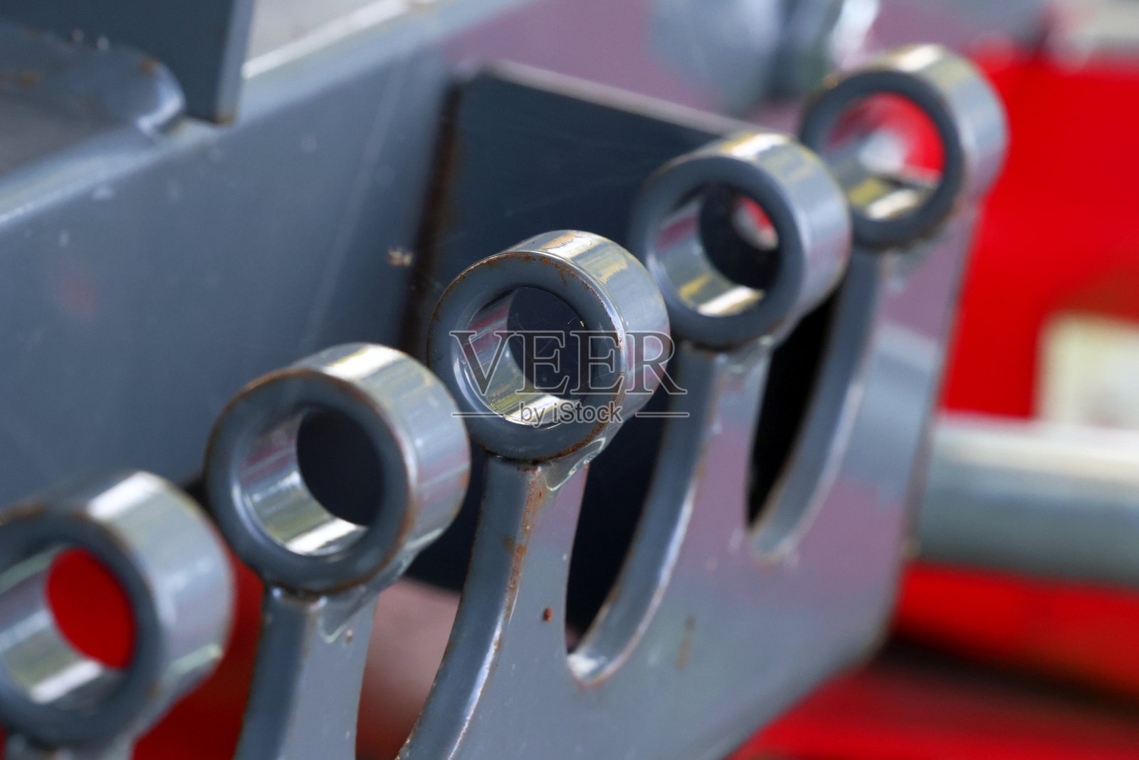 机械部件上工业金属环和衬套的特写照片摄影图片