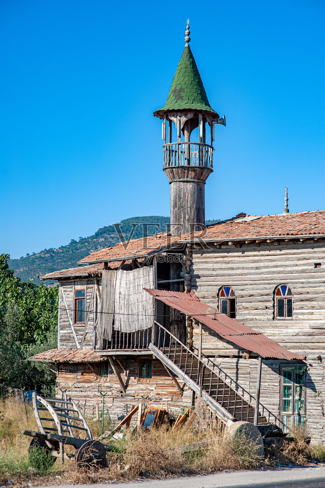 从Çorum İskilip运来的木制清真寺,位于Edremit照片摄影图片