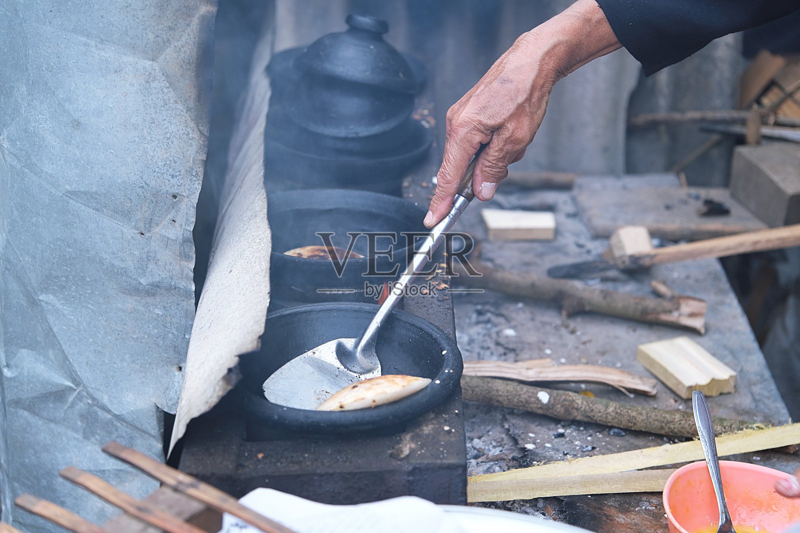 在印度尼西亚烹饪传统的瑟拉比煎饼照片摄影图片