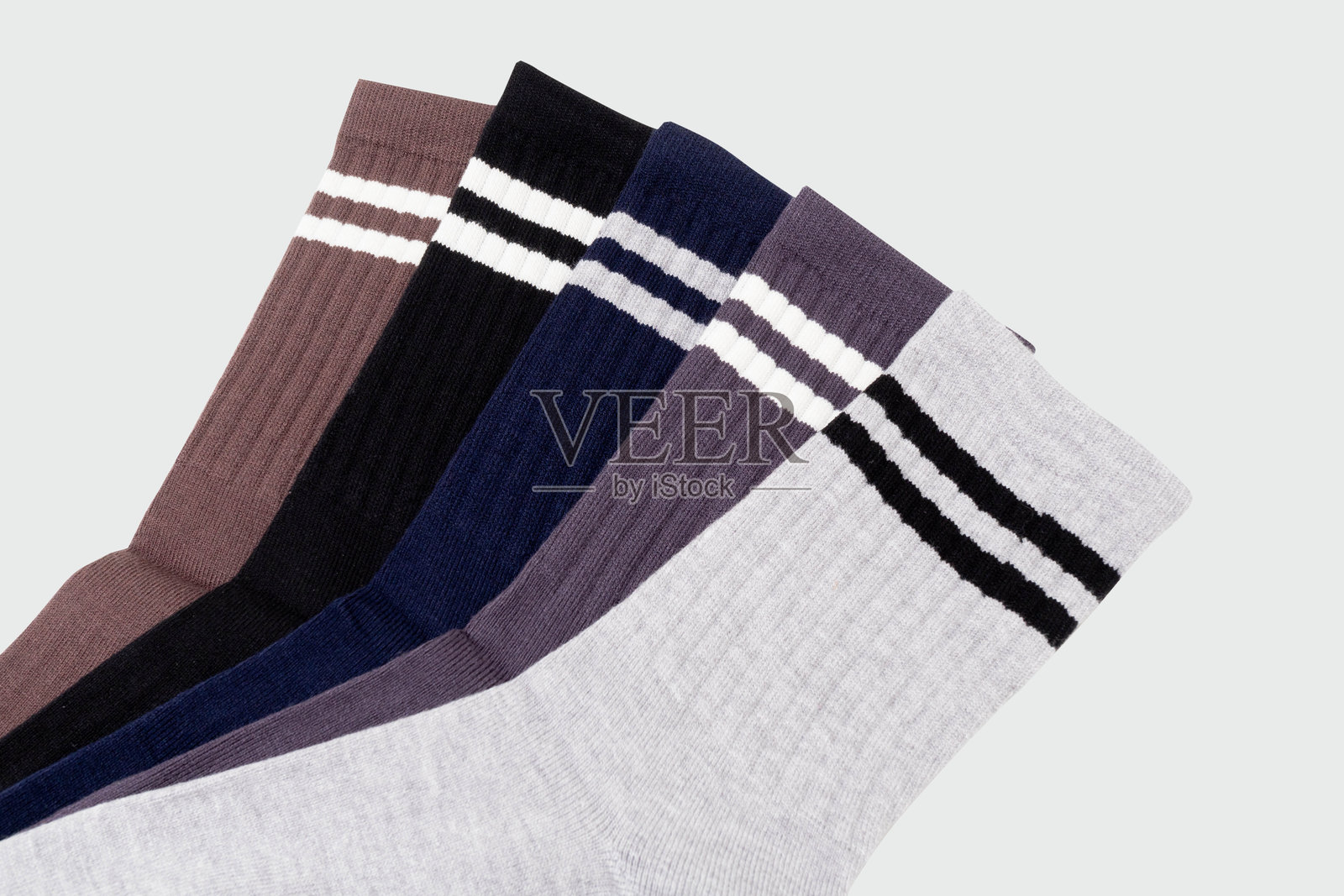 各种中性色调的彩色条纹袜照片摄影图片