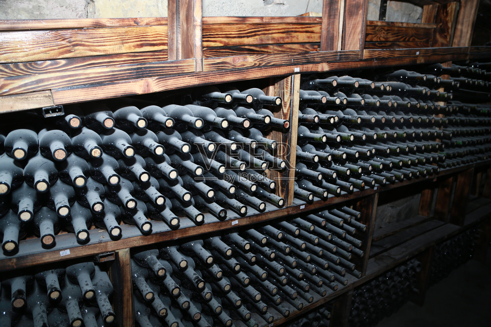 老酒瓶照片摄影图片