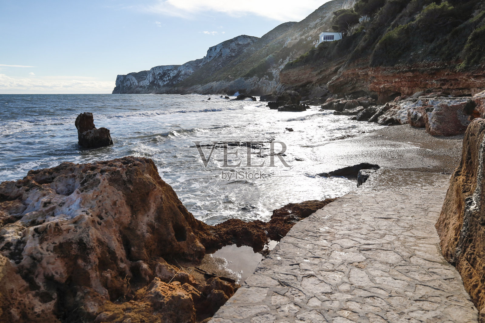 阳光明媚的日子里的拉斯罗塔斯海滩照片摄影图片