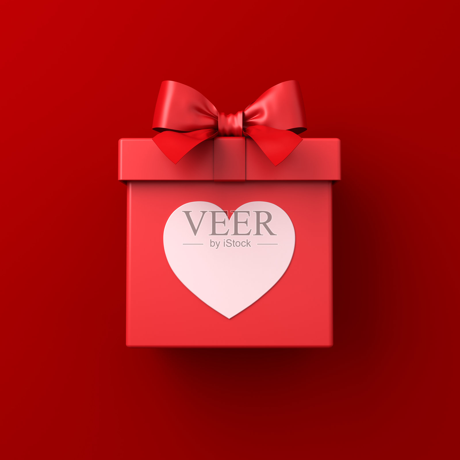 深红色背景上孤立的白色心形卡片,放在系有红色丝带蝴蝶结的红色礼品盒前面,带有阴影,极简情人节概念,3D渲染照片摄影图片
