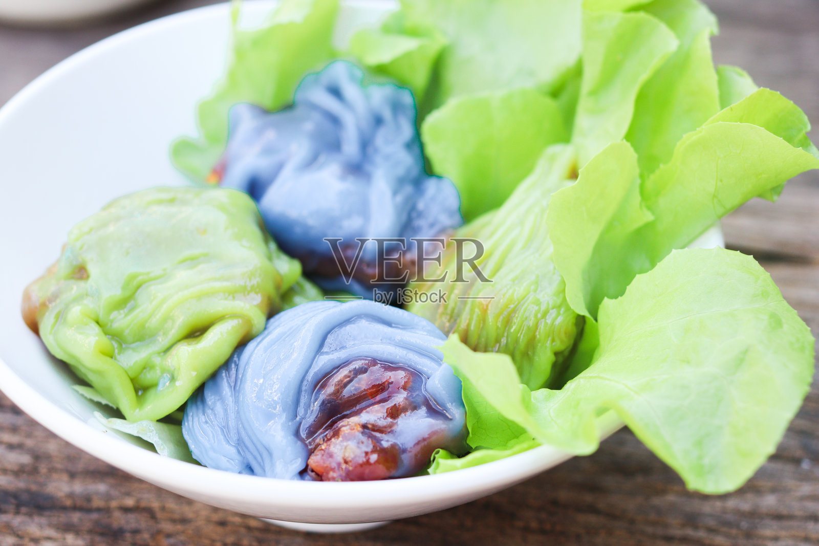 越南春卷街头小吃照片摄影图片