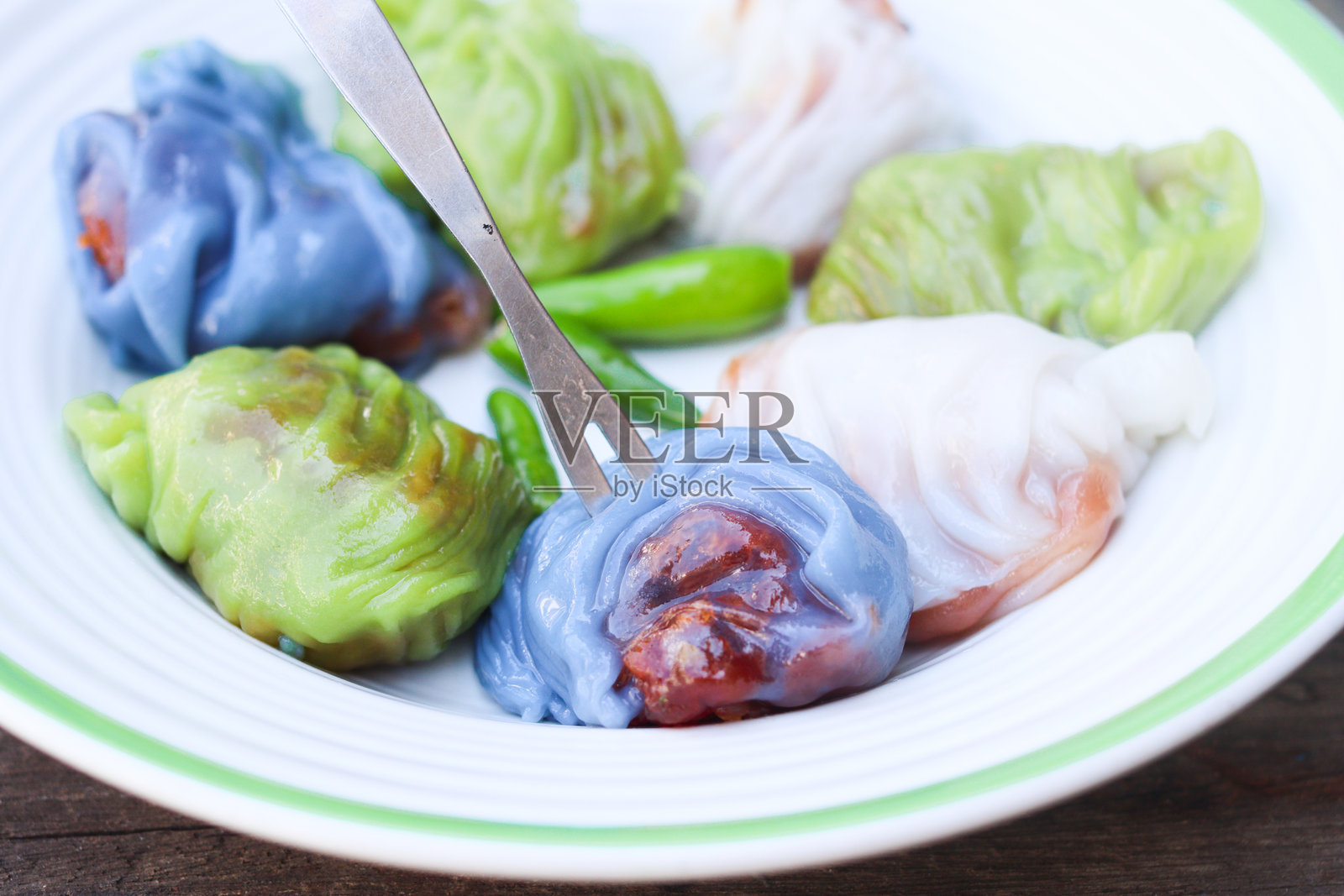 越南春卷街头小吃照片摄影图片