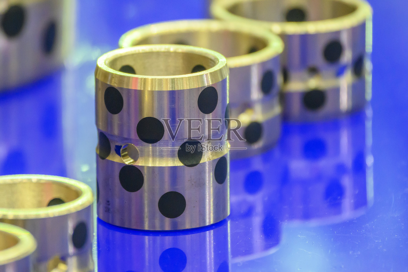 工业机械用无油合金直套的特写照片摄影图片