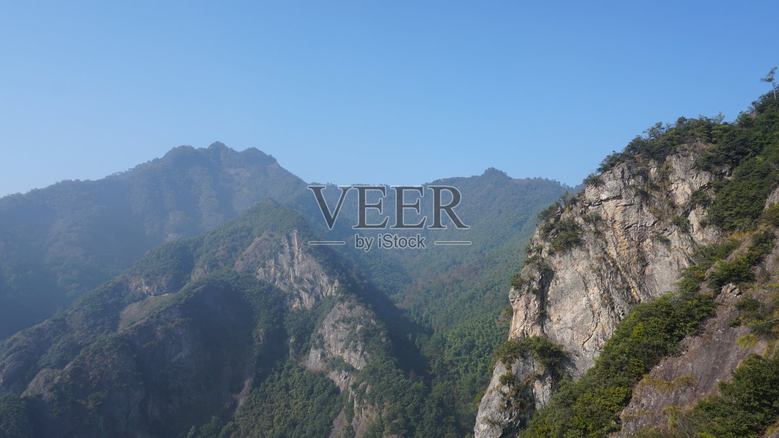 金华山冬景——中国浙江的宁静自然照片摄影图片