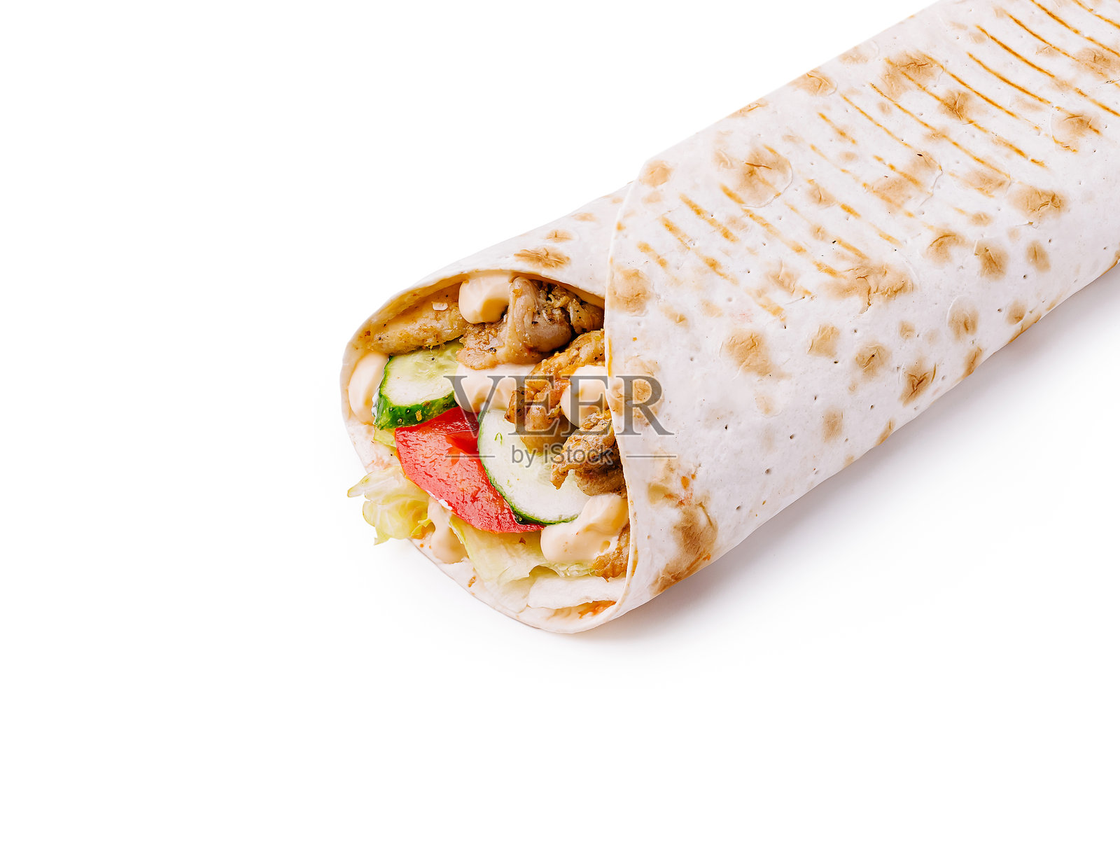 美味的卷饼,内含烤肉和新鲜蔬菜,即刻享用照片摄影图片