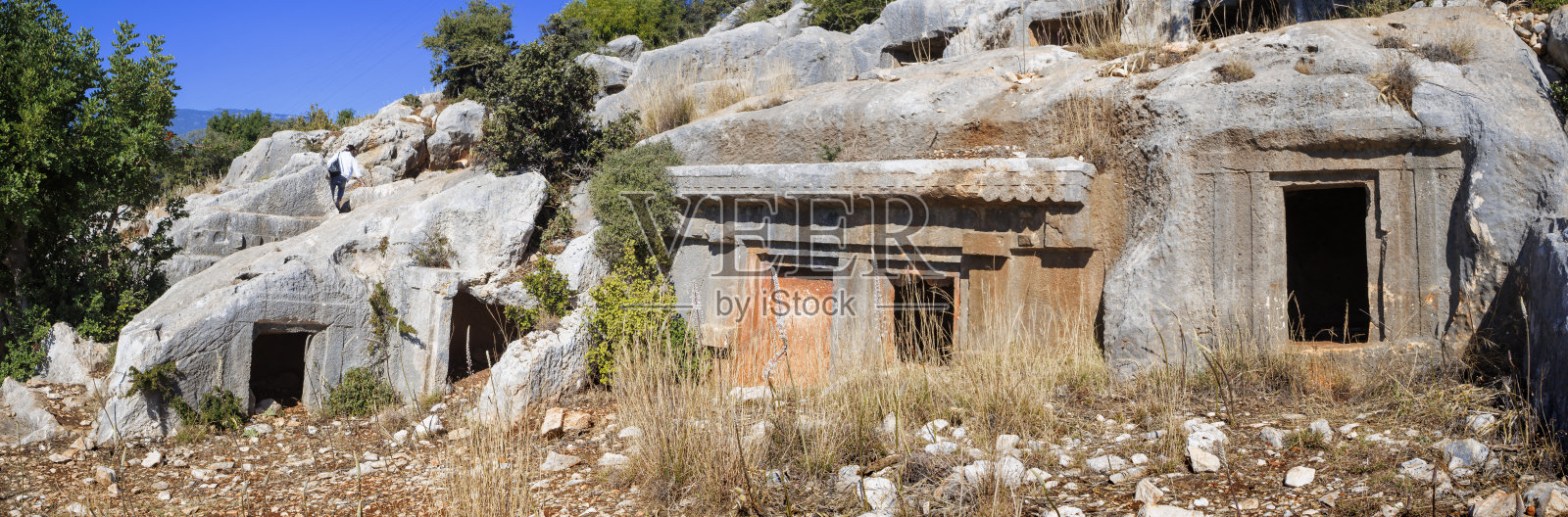 古老的吕西亚岩石墓穴,位于德姆雷(米拉)照片摄影图片