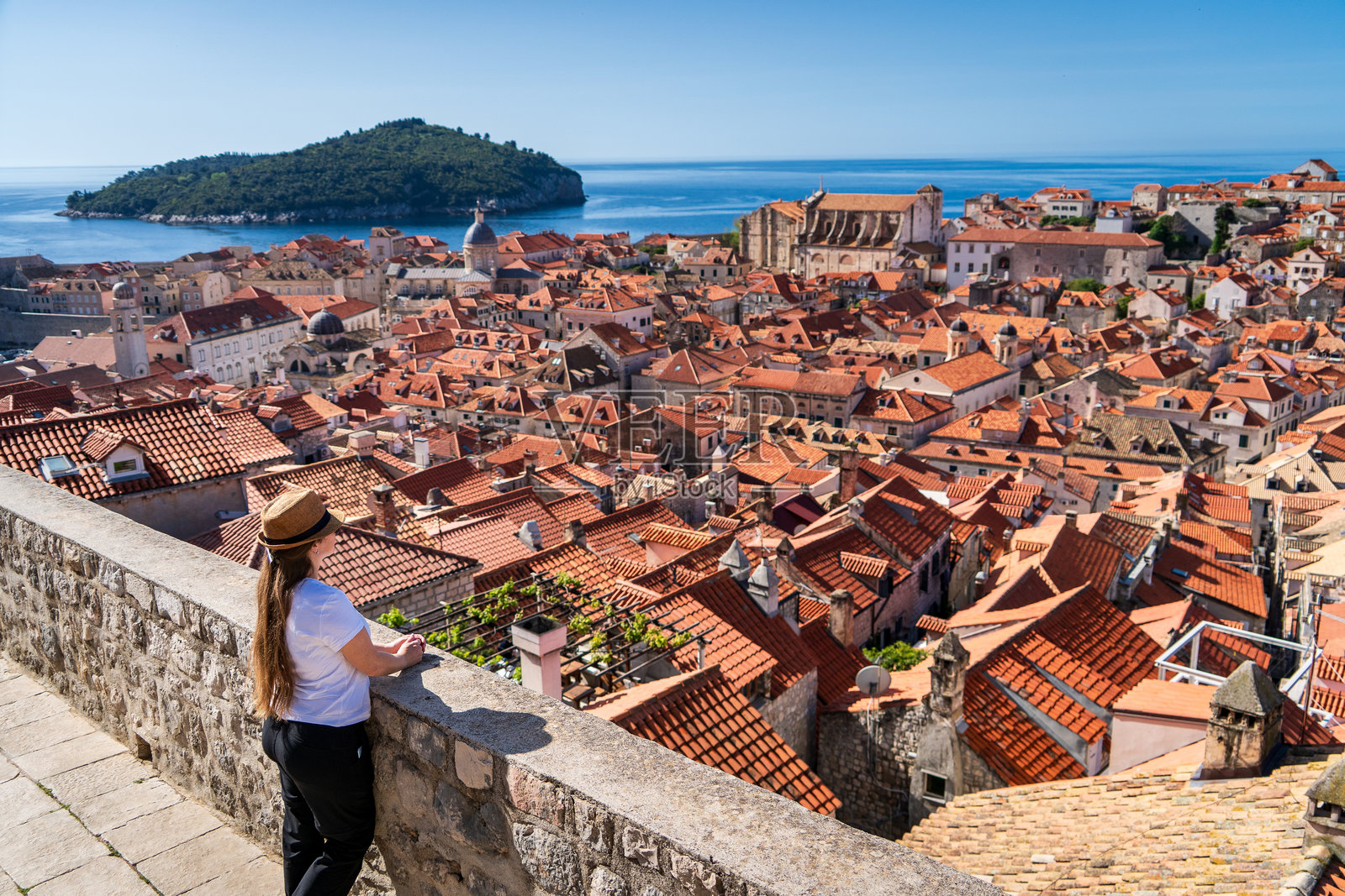 克罗地亚杜布罗夫尼克游客照片摄影图片