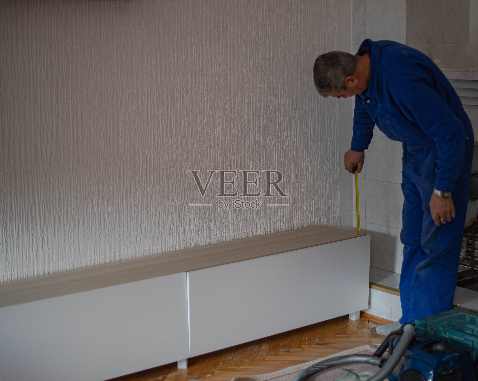 公寓翻新,布置新家具照片摄影图片