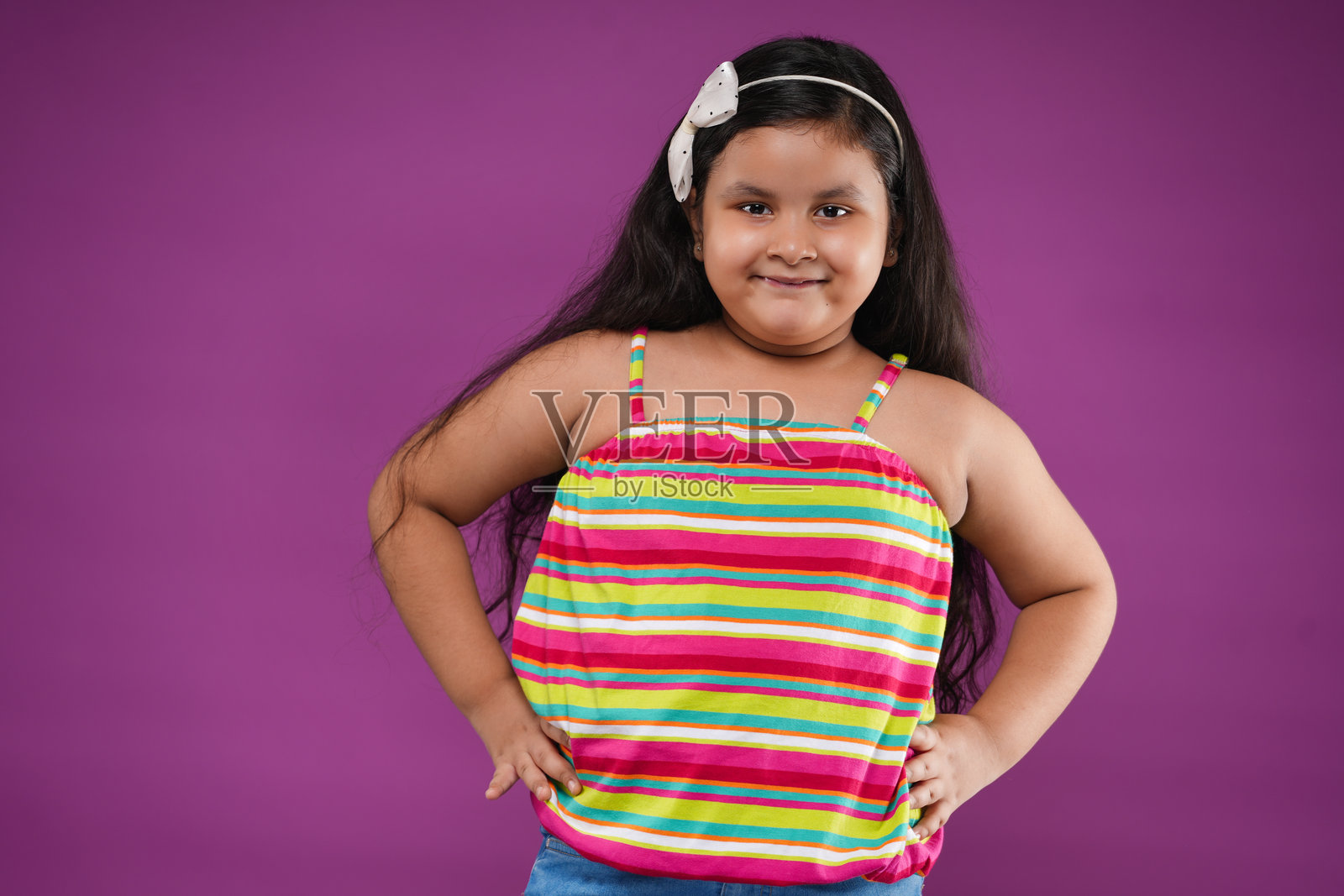 快乐印度女孩肖像照片摄影图片