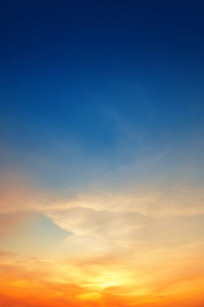 夕阳下的天空背景图片 夕阳下的天空背景图片下载