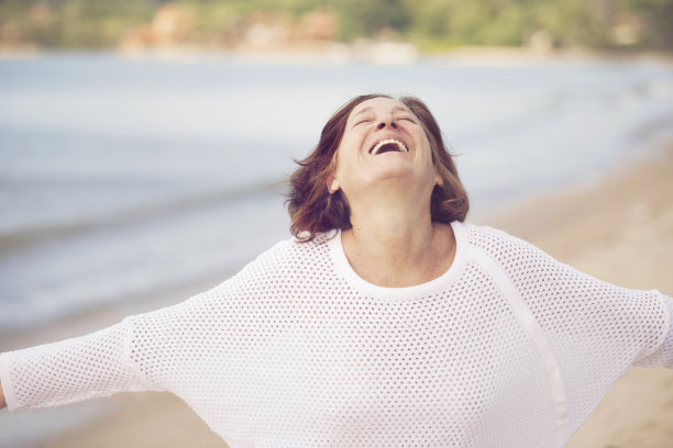 成熟的女人放松图片 成熟的女人放松图片下载
