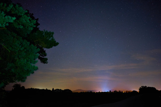 夜空与山脉图片 夜空与山脉图片下载