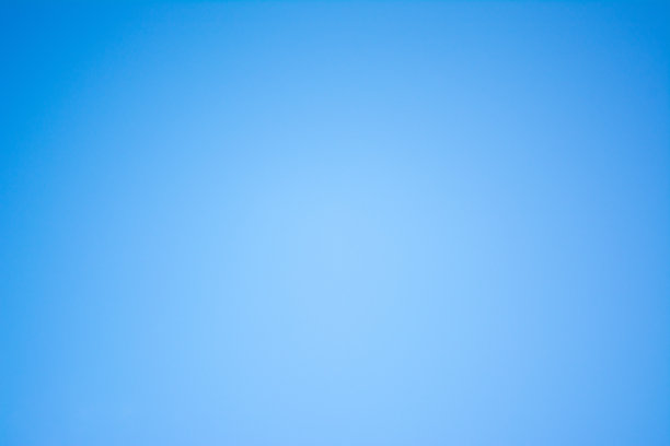 晴空万里的蓝天图片 晴空万里的蓝天图片下载